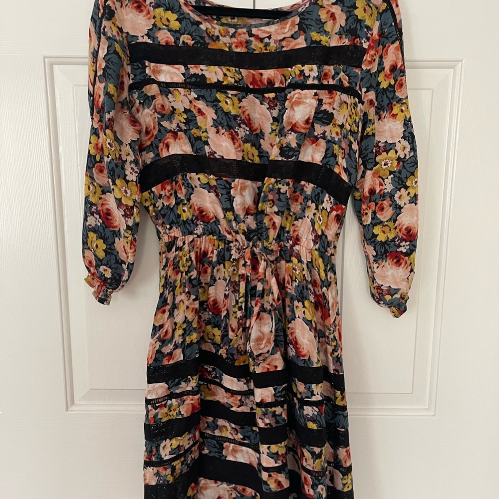 Holding Horses floral garden lace dress - Picture 2 of 5